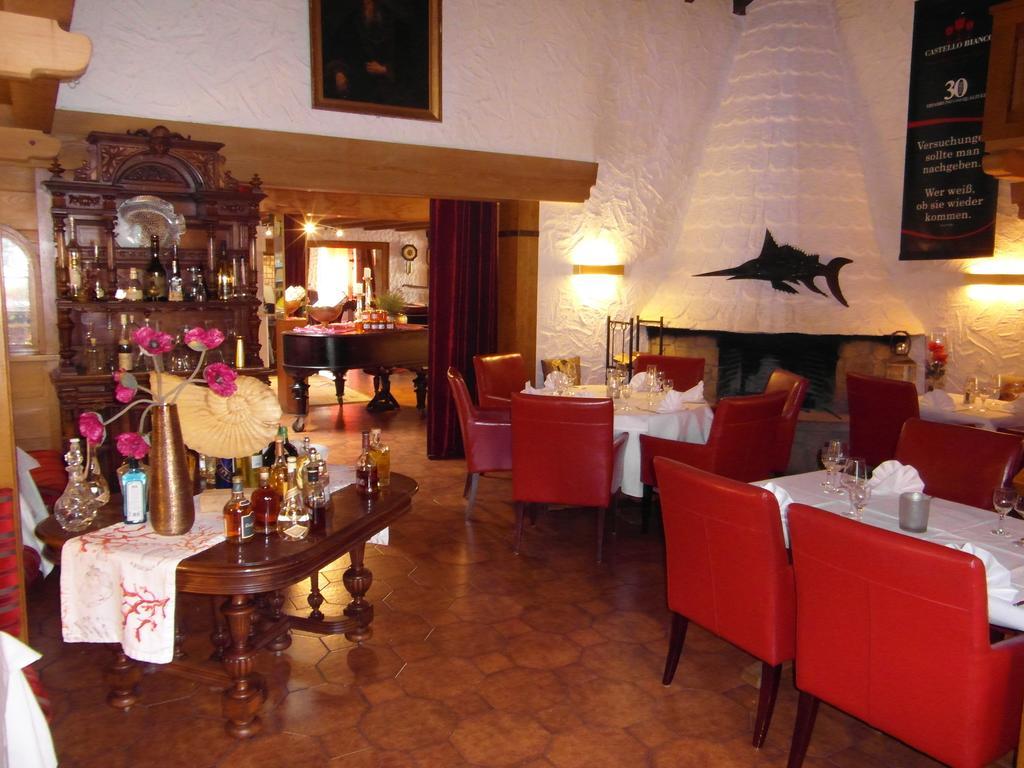 Castello Bianco Hotel Wadern Ngoại thất bức ảnh